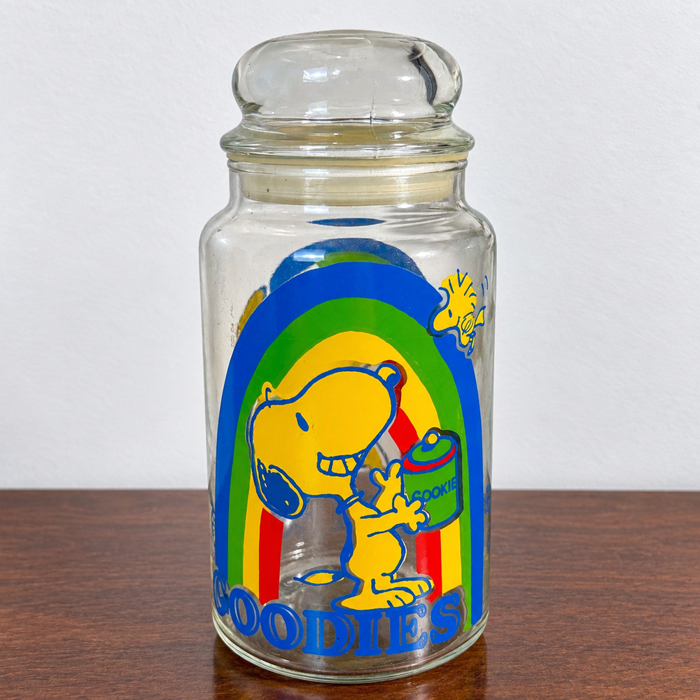 Vintage Peanuts Snoopy and Woodstock Goodies Glass Rainbow Candy Jar Lid 1965